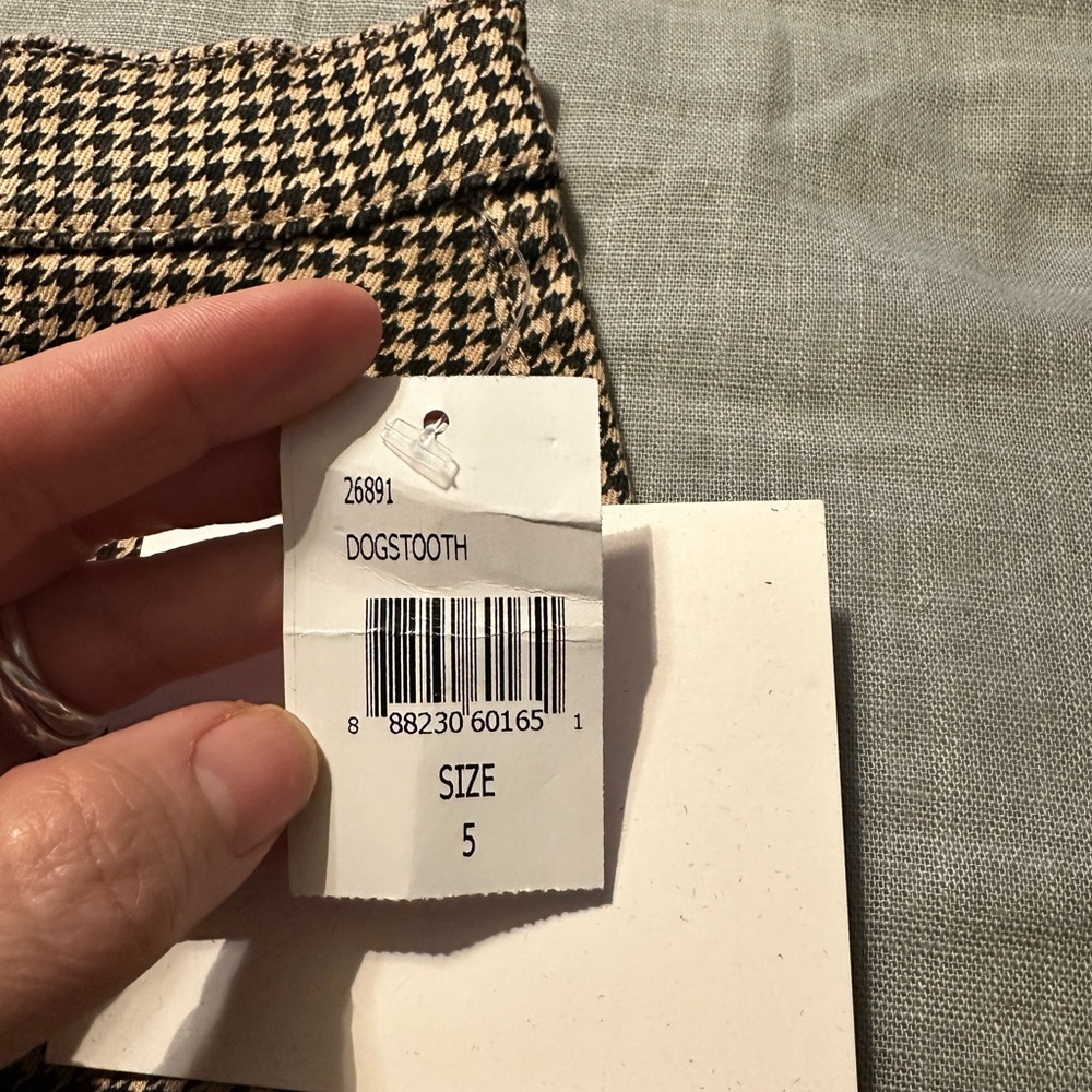 DL1961‎ Girls' Jenny Toddler Mini Skirt Size 5 Color Dogstooth - Picture 2 of 7